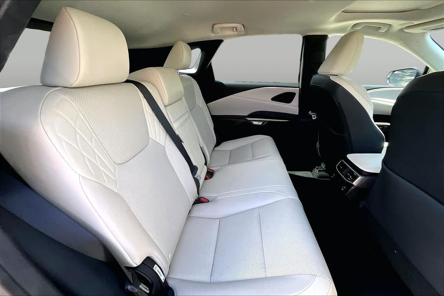 Used 2024 Lexus RX 350 Premium w/ Accessory Package (Z1) FWD image 20