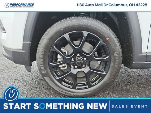 New 2026 Jeep Compass Latitude image 9