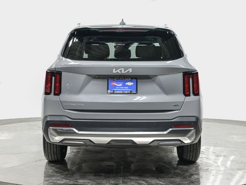 Used 2024 Kia Sorento S w/ Panoramic Sunroof Package AWD/4WD image 5