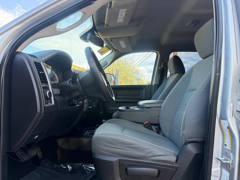 Used 2014 RAM 3500 Tradesman w/ Chrome Appearance Group AWD/4WD image 9
