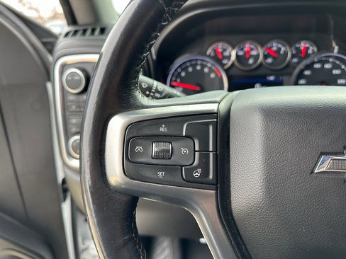 Used 2021 Chevrolet Silverado 1500 LT Trail Boss w/ Convenience Package II image 16