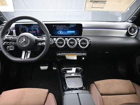 New 2025 Mercedes-Benz CLA 250 image 9