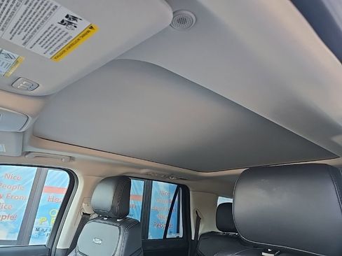 Used 2025 Ford Expedition Max Platinum image 41