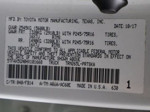 Used 2017 Toyota Tacoma SR w/ SR Convenience Package RWD image 28
