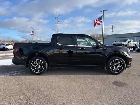 New 2025 Ford Maverick Lariat image 4