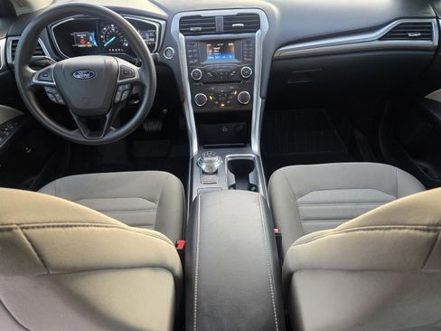 Used 2018 Ford Fusion S image 17