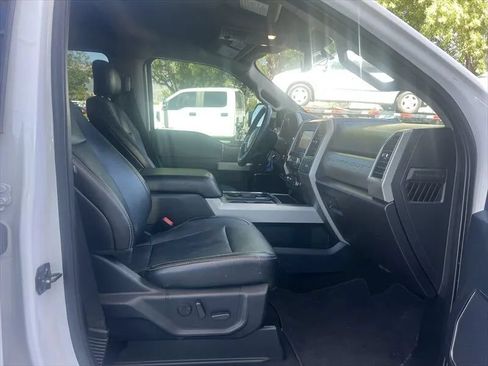 Used 2020 Ford F250 Lariat w/ Lariat Value Package AWD/4WD image 25