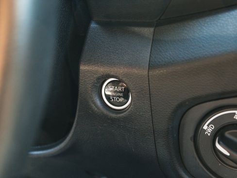 Used 2023 Nissan Frontier PRO-4X w/ Pro Convenience Package AWD/4WD image 22