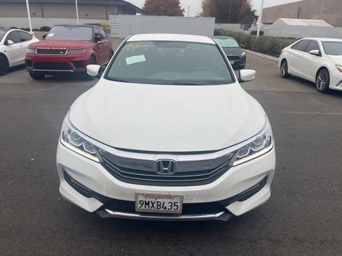 Used 2017 Honda Accord Sport image 2