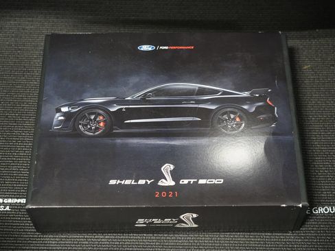 Used 2021 Ford Mustang Shelby GT500 w/ Technology Package RWD image 34