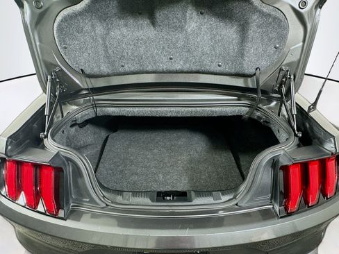 Used 2019 Ford Mustang Premium image 27