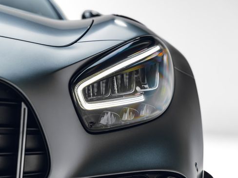 Used 2020 Mercedes-Benz AMG GT R image 23