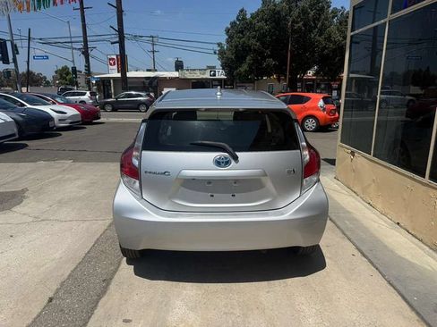 Used 2016 Toyota Prius C Four w/ Preferred Accessory Package FWD image 15