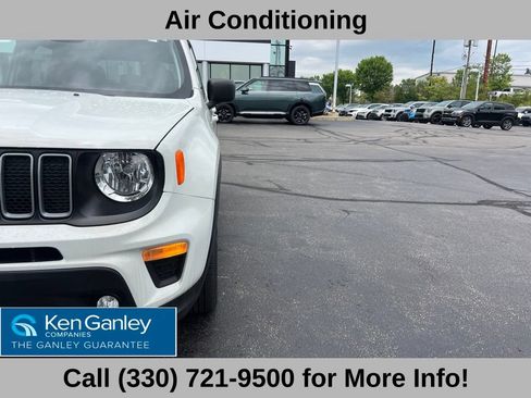 Used 2023 Jeep Renegade Latitude w/ Premium Group AWD/4WD image 20
