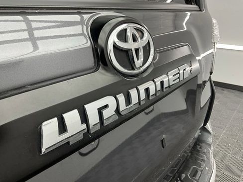 Used 2021 Toyota 4Runner TRD Off-Road image 19