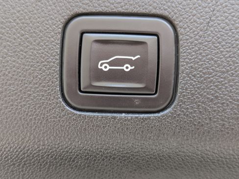Used 2023 GMC Yukon AT4 w/ AT4 Premium Plus Package AWD/4WD image 13