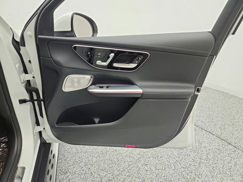 Used 2023 Mercedes-Benz GLC 300 image 20