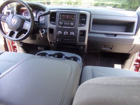 Used 2015 RAM 2500 Tradesman w/ Chrome Appearance Group AWD/4WD image 33