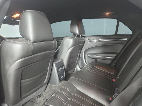 Used 2019 Chrysler 300 S RWD image 21