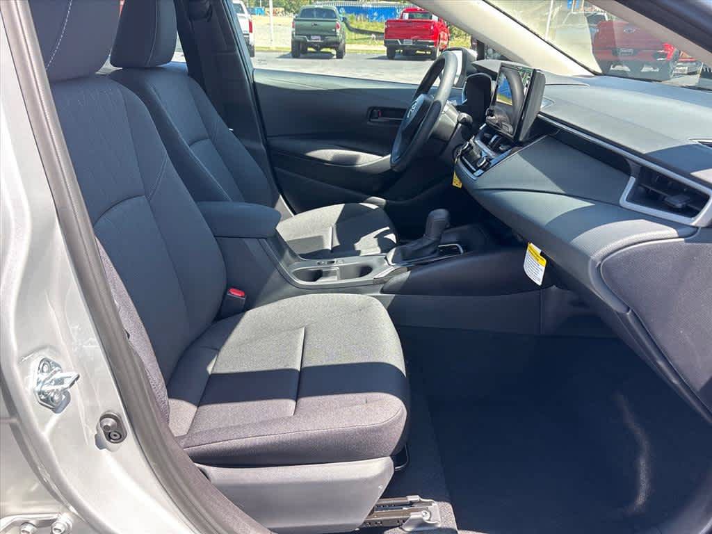 Used 2026 Toyota Corolla LE FWD image 4