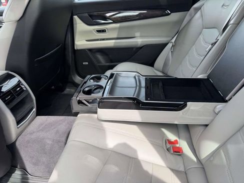 Used 2018 Cadillac CT6 Premium Luxury w/ Super Cruise Package image 17