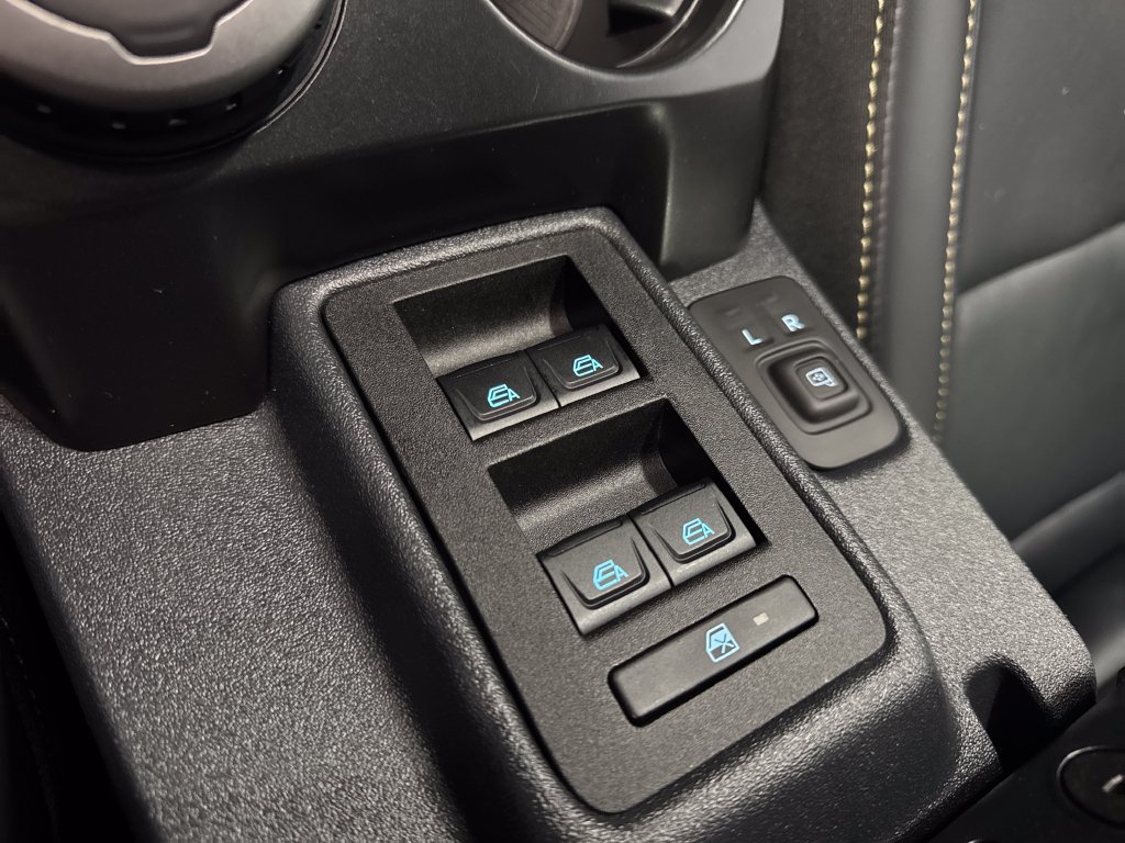 Certified 2025 Ford Bronco Badlands AWD/4WD image 14