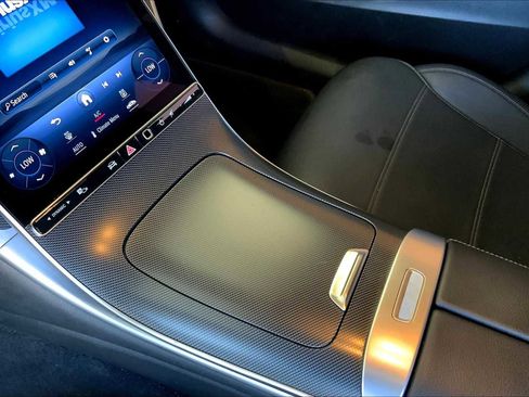 Used 2024 Mercedes-Benz C 300 4MATIC Sedan image 16