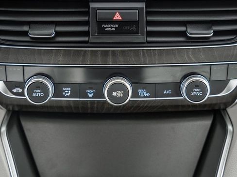 Used 2022 Honda Accord Touring image 24