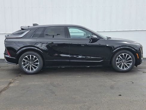 New 2025 Cadillac Lyriq Sport AWD/4WD image 2