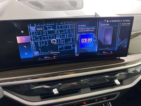 Used 2023 BMW X7 xDrive40i w/ Premium Package image 16