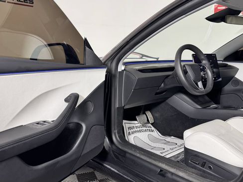 Used 2024 Tesla Model 3 Performance AWD/4WD image 9