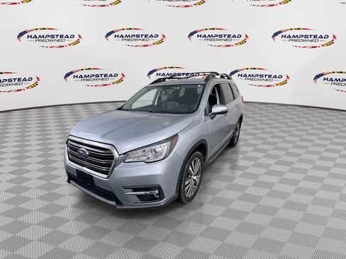 Used 2022 Subaru Ascent Limited w/ Technology Package AWD/4WD image 4