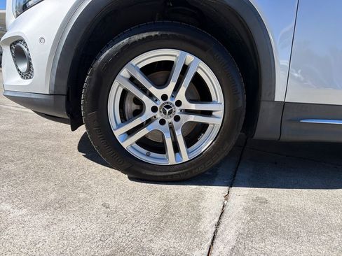 Used 2020 Mercedes-Benz GLB 250 GLB 250 image 10