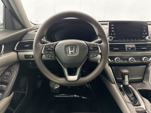 Used 2019 Honda Accord LX image 28