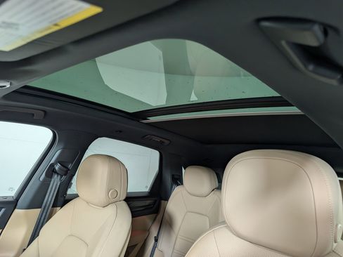 Used 2023 Porsche Cayenne image 19