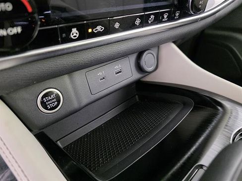 Used 2023 Nissan Rogue SL AWD/4WD image 39