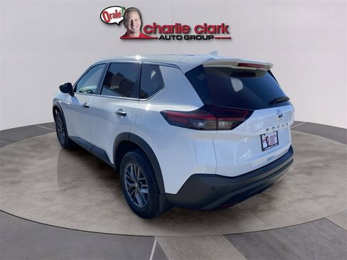 Used 2021 Nissan Rogue S image 4