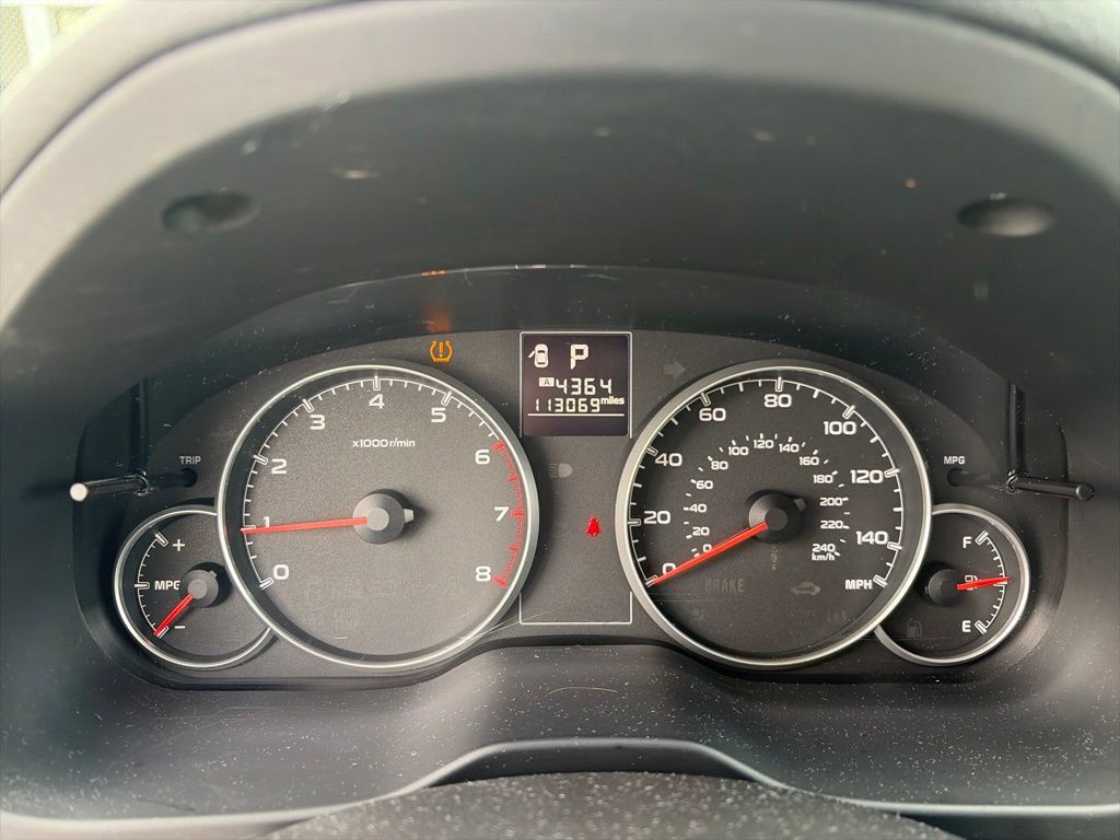 Used 2014 Subaru Outback 2.5i Premium AWD/4WD image 12