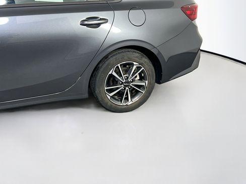 Used 2022 Kia Forte LXS image 28