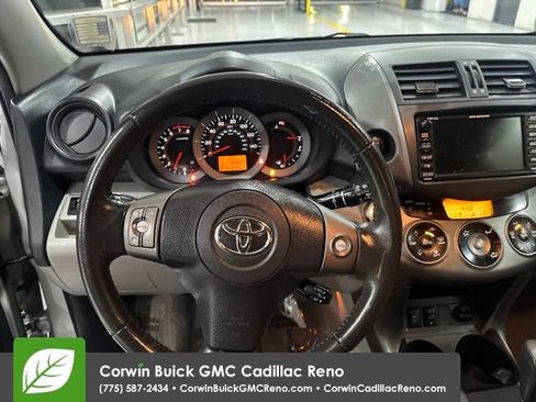 Used 2011 Toyota RAV4 Limited AWD/4WD image 17