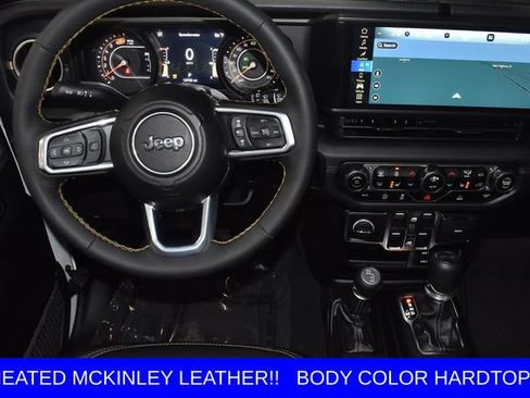 Used 2024 Jeep Wrangler Unlimited Sahara w/ Technology Group AWD/4WD image 31
