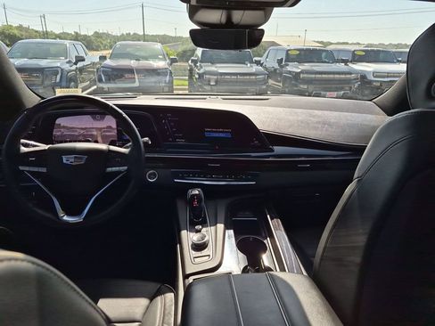 Used 2021 Cadillac Escalade Sport w/ Driver Assist Tech Package RWD image 32