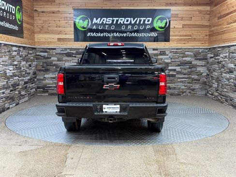 Used 2018 Chevrolet Silverado 1500 LT w/ All Star Edition image 8