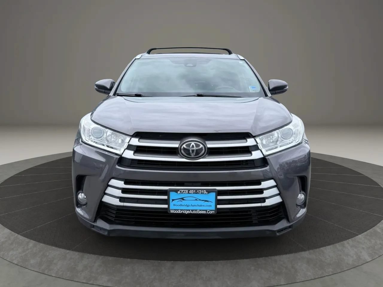 Used 2019 Toyota Highlander XLE AWD/4WD image 8