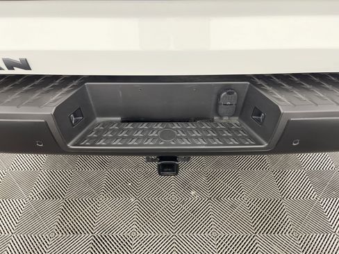 Used 2024 Nissan Titan PRO-4X w/ Pro-4x Utility Package image 7
