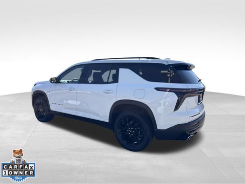 Used 2024 Chevrolet Traverse LT w/ Midnight/Sport Edition AWD/4WD image 5