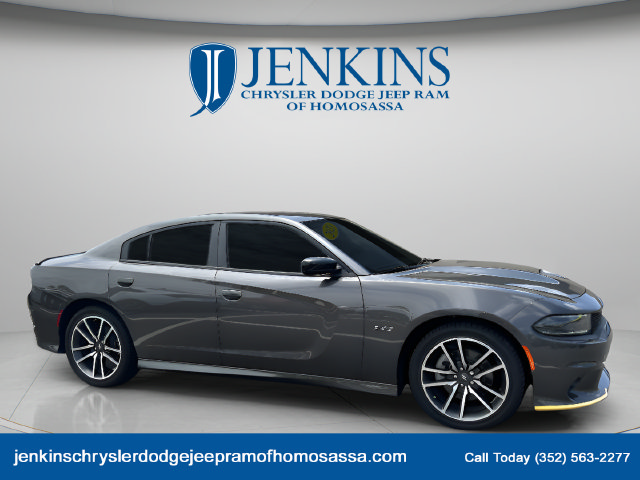 Used 2023 Dodge Charger R/T w/ Plus Group RWD image 4