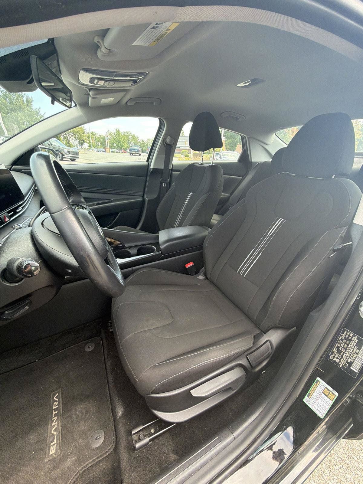 Certified 2023 Hyundai Elantra SEL w/ Convenience Package FWD image 11
