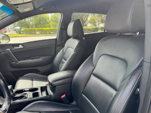 Used 2020 Kia Sportage S FWD image 9