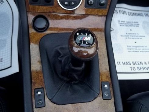 Used 2002 BMW Z3 2.5i image 14